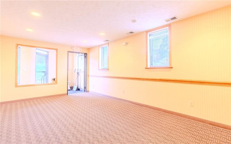 1600 Wildlife Lodge Rd Ste #1, New Kensington, 15068, ,Commercial-industrial-business,For Sale,Wildlife Lodge Rd Ste #1,1727476