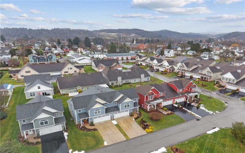 336 Village Court, Ligonier, 15658, 3 Bedrooms Bedrooms, 7 Rooms Rooms,2.1 BathroomsBathrooms,Residential,For Sale,Village Court,1733313