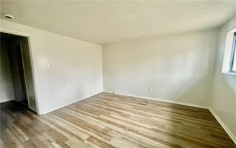 446 Crosby Dr, Canonsburg, 15317, 3 Bedrooms Bedrooms, 7 Rooms Rooms,1.1 BathroomsBathrooms,Residential,For Sale,Crosby Dr,1740674