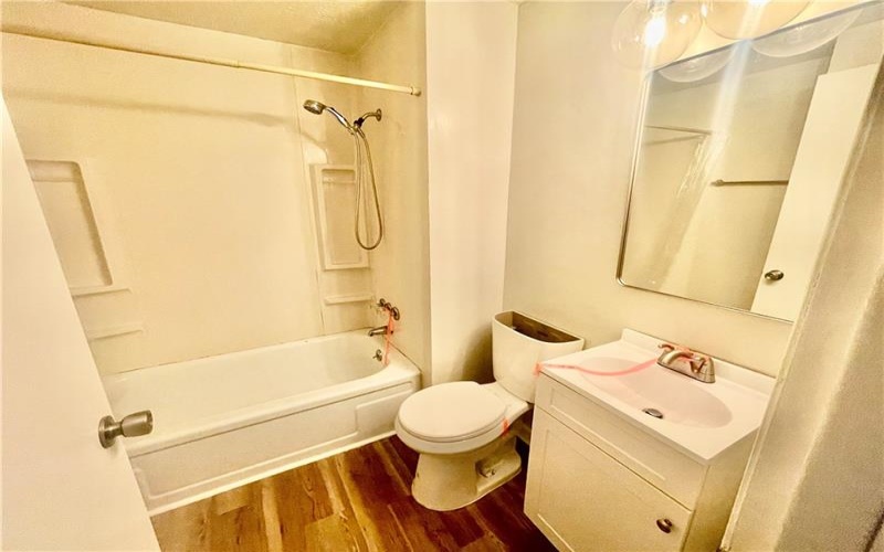446 Crosby Dr, Canonsburg, 15317, 3 Bedrooms Bedrooms, 7 Rooms Rooms,1.1 BathroomsBathrooms,Residential,For Sale,Crosby Dr,1740674