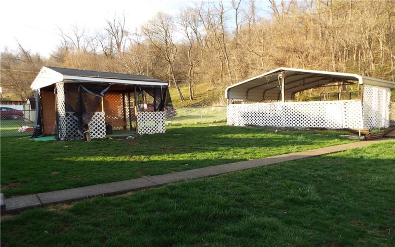 18 Penn Ave, Clarksville, 15322, 2 Bedrooms Bedrooms, ,1 BathroomBathrooms,Residential,For Sale,Penn Ave,1740708