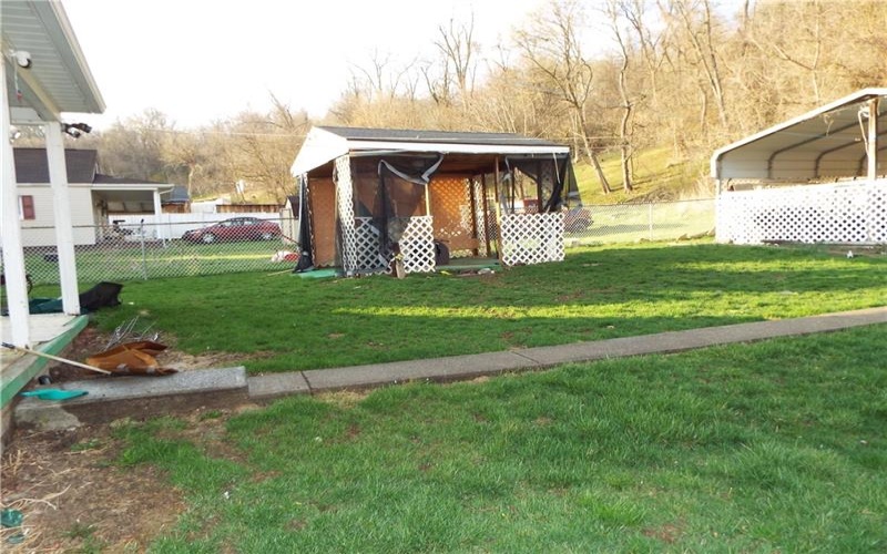 18 Penn Ave, Clarksville, 15322, 2 Bedrooms Bedrooms, ,1 BathroomBathrooms,Residential,For Sale,Penn Ave,1740708