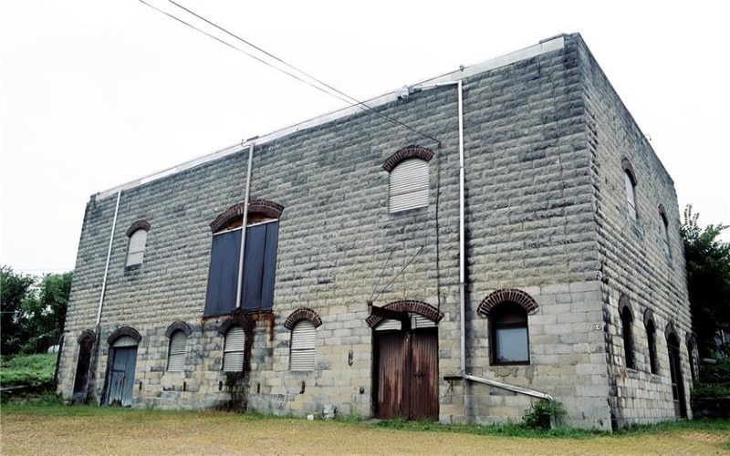 62 Fairview/325 Oak Hall, Uniontown, 15401, ,Commercial-industrial-business,For Sale,Fairview/325 Oak Hall,1740716