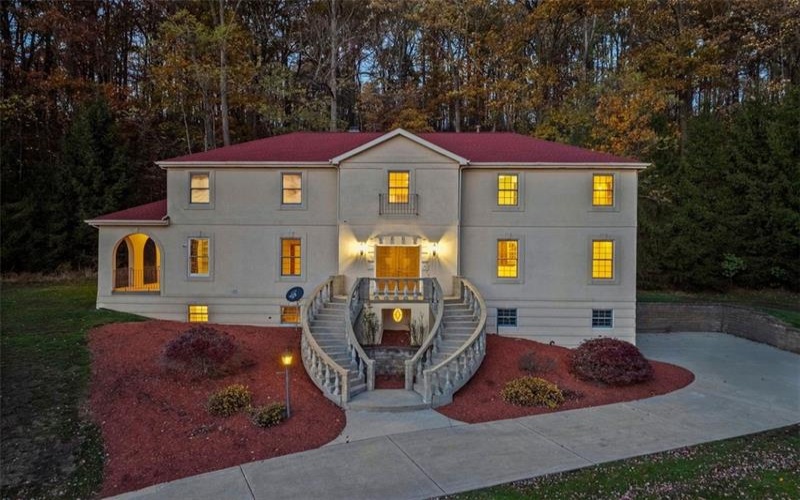 4302 Michel Court, Murrysville, 15668, 4 Bedrooms Bedrooms, 10 Rooms Rooms,5.1 BathroomsBathrooms,Residential,For Sale,Michel Court,1745974