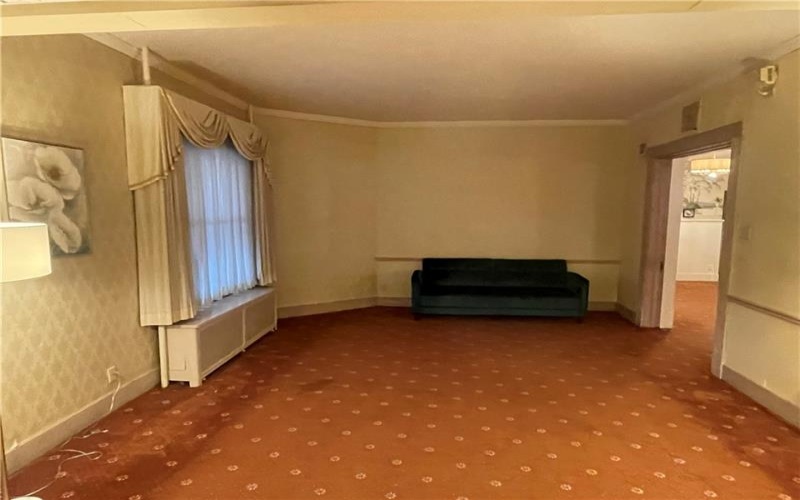 701 Thompson, Donora, 15033, 3 Bedrooms Bedrooms, 14 Rooms Rooms,2.2 BathroomsBathrooms,Residential,For Sale,Thompson,1733342