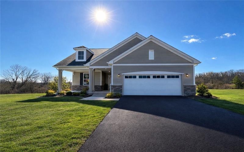 695 Ridge Avenue, Chartiers Houston Twp, 15317, 2 Bedrooms Bedrooms, ,2 BathroomsBathrooms,Residential,For Sale,Ridge Avenue,1740724