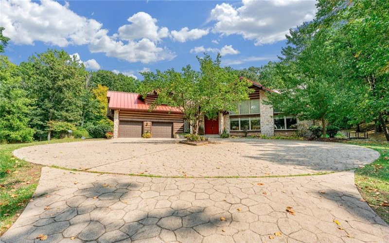 2162 Garards Fort Road, Waynesburg, 15370, 5 Bedrooms Bedrooms, ,4.1 BathroomsBathrooms,Residential,For Sale,Garards Fort Road,1727625