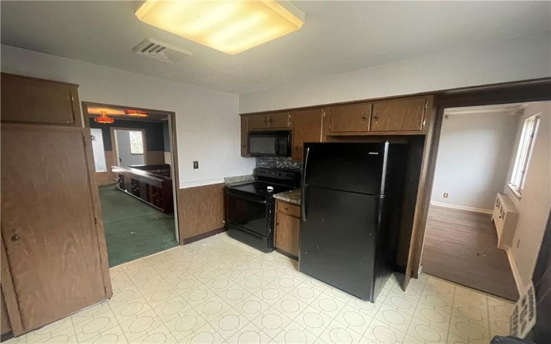 701 Thompson, Donora, 15033, ,Multi-unit,For Sale,Thompson,1733407