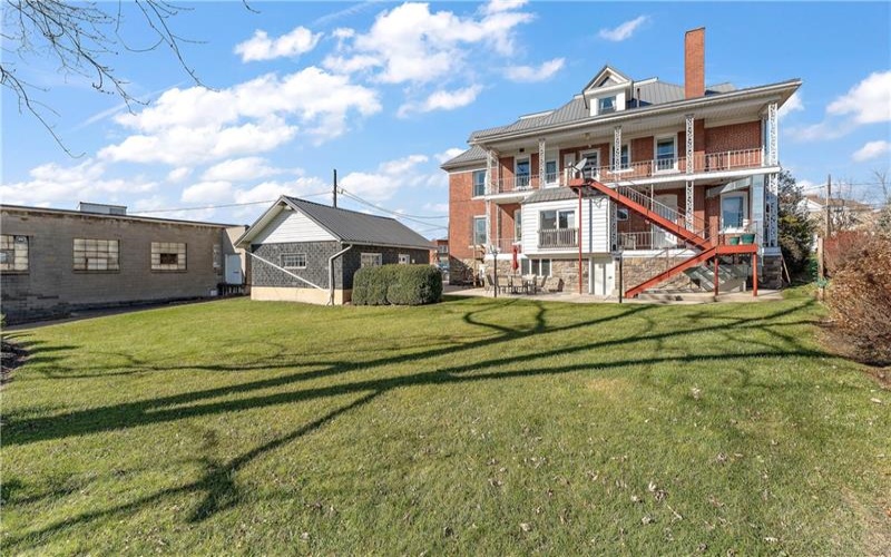 106 Meyers Avenue, Meyersdale, 15552, 12 Bedrooms Bedrooms, ,11 BathroomsBathrooms,Residential,For Sale,Meyers Avenue,1740743