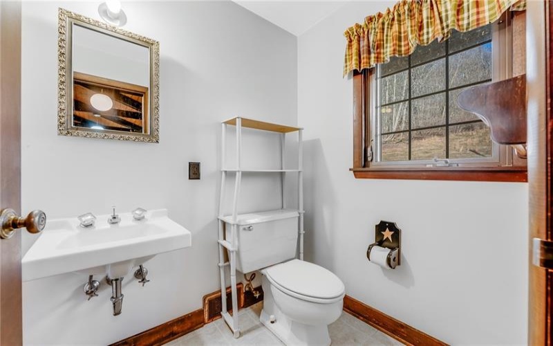 264 Stewart Run Road, Waynesburg, 15370, 3 Bedrooms Bedrooms, ,2.1 BathroomsBathrooms,Residential,For Sale,Stewart Run Road,1737733