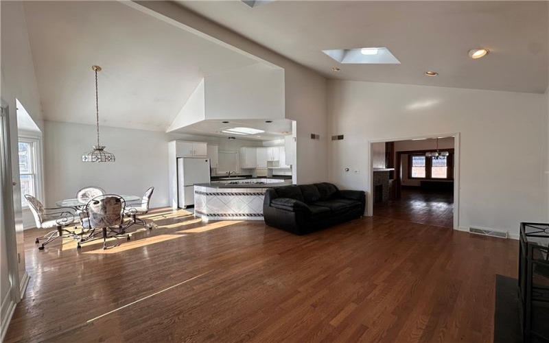 26 Main Street, Houston, 15342, 3 Bedrooms Bedrooms, 11 Rooms Rooms,2.1 BathroomsBathrooms,Residential,For Sale,Main Street,1740755