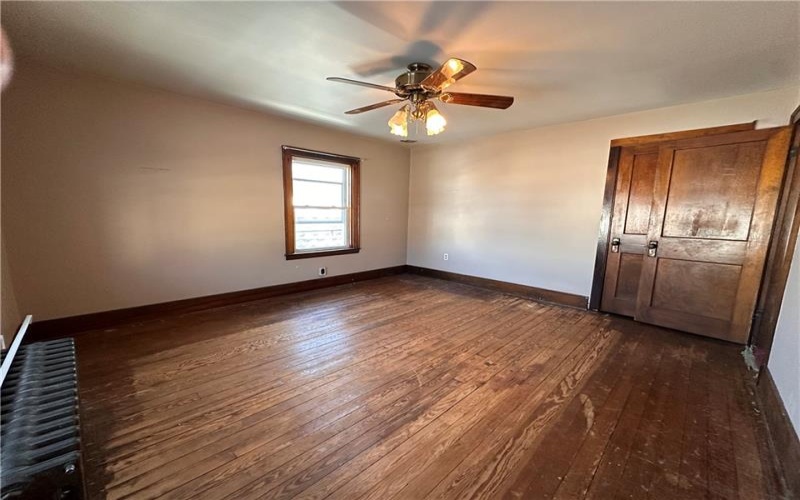 26 Main Street, Houston, 15342, 3 Bedrooms Bedrooms, 11 Rooms Rooms,2.1 BathroomsBathrooms,Residential,For Sale,Main Street,1740755