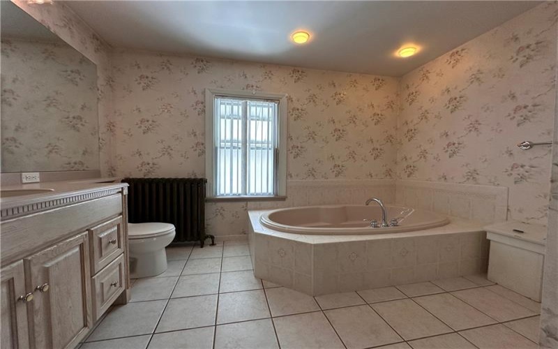 26 Main Street, Houston, 15342, 3 Bedrooms Bedrooms, 11 Rooms Rooms,2.1 BathroomsBathrooms,Residential,For Sale,Main Street,1740755