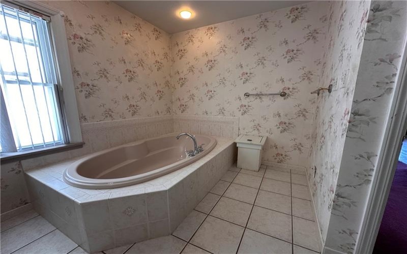 26 Main Street, Houston, 15342, 3 Bedrooms Bedrooms, 11 Rooms Rooms,2.1 BathroomsBathrooms,Residential,For Sale,Main Street,1740755