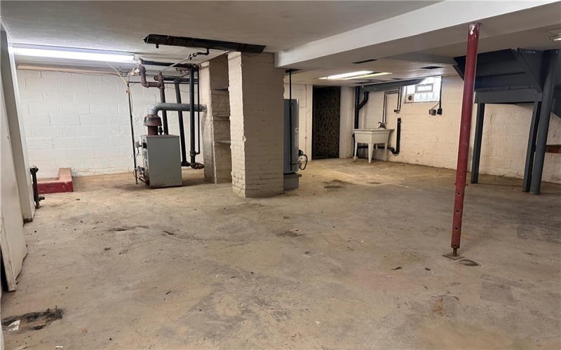 26 Main Street, Houston, 15342, 3 Bedrooms Bedrooms, 11 Rooms Rooms,2.1 BathroomsBathrooms,Residential,For Sale,Main Street,1740755