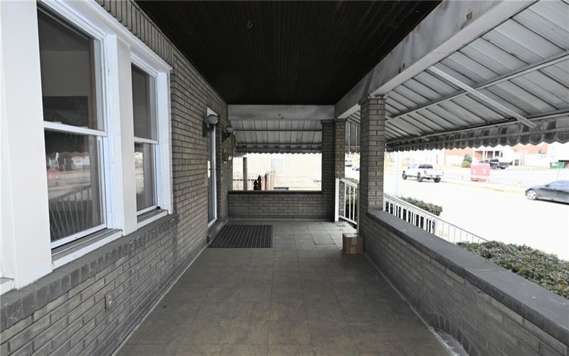 26 Main Street, Houston, 15342, 3 Bedrooms Bedrooms, 11 Rooms Rooms,2.1 BathroomsBathrooms,Residential,For Sale,Main Street,1740755