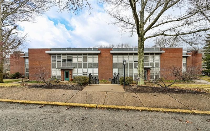624 PARK LANE, Greensburg, 15601, 2 Bedrooms Bedrooms, 5 Rooms Rooms,1 BathroomBathrooms,Residential,For Sale,PARK LANE,1740759