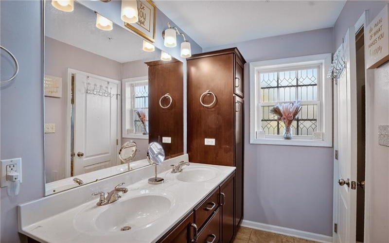 120 John Street, Washington, 15301, 3 Bedrooms Bedrooms, 9 Rooms Rooms,2.1 BathroomsBathrooms,Residential,For Sale,John Street,1727676