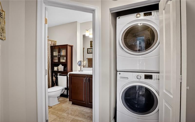 120 John Street, Washington, 15301, 3 Bedrooms Bedrooms, 9 Rooms Rooms,2.1 BathroomsBathrooms,Residential,For Sale,John Street,1727676