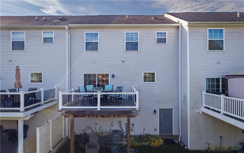 120 John Street, Washington, 15301, 3 Bedrooms Bedrooms, 9 Rooms Rooms,2.1 BathroomsBathrooms,Residential,For Sale,John Street,1727676