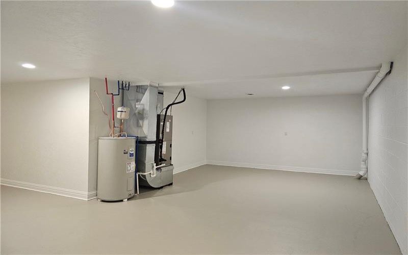 810 10th St, Youngwood, 15697, 2 Bedrooms Bedrooms, ,3 BathroomsBathrooms,Residential,For Sale,10th St,1743496