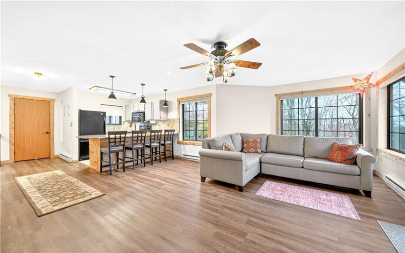 1245 Tanyard Ln, Hidden Valley, 15502, 2 Bedrooms Bedrooms, 3 Rooms Rooms,2 BathroomsBathrooms,Residential,For Sale,Tanyard Ln,1746061