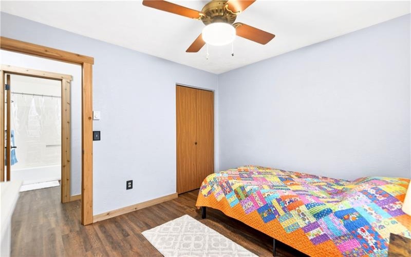 1245 Tanyard Ln, Hidden Valley, 15502, 2 Bedrooms Bedrooms, 3 Rooms Rooms,2 BathroomsBathrooms,Residential,For Sale,Tanyard Ln,1746061