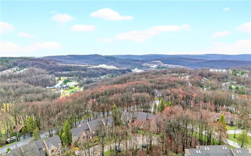 1245 Tanyard Ln, Hidden Valley, 15502, 2 Bedrooms Bedrooms, 3 Rooms Rooms,2 BathroomsBathrooms,Residential,For Sale,Tanyard Ln,1746061