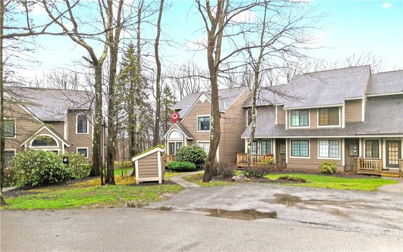 1245 Tanyard Ln, Hidden Valley, 15502, 2 Bedrooms Bedrooms, 3 Rooms Rooms,2 BathroomsBathrooms,Residential,For Sale,Tanyard Ln,1746061
