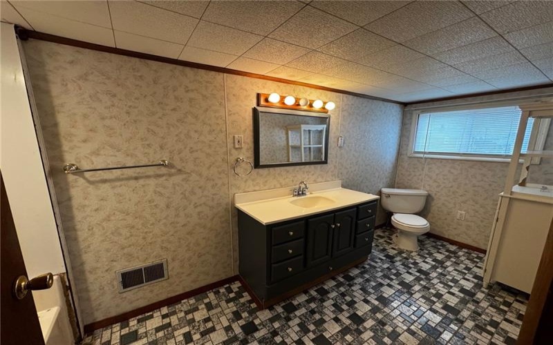 58 Wine St, Uniontown, 15401, 3 Bedrooms Bedrooms, ,1.1 BathroomsBathrooms,Residential,For Sale,Wine St,1740821