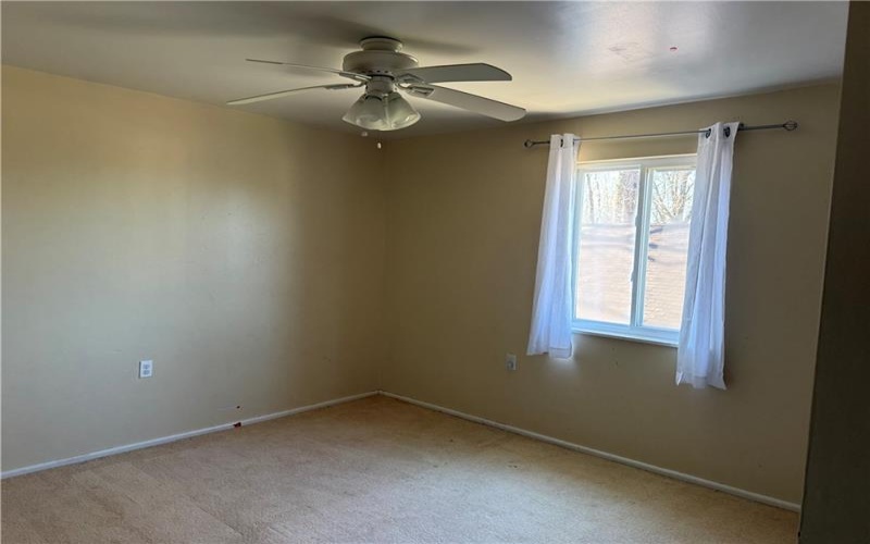 112 Matthew Lane, Carmichaels, 15320, 2 Bedrooms Bedrooms, 8 Rooms Rooms,2 BathroomsBathrooms,Residential,For Sale,Matthew Lane,1746065