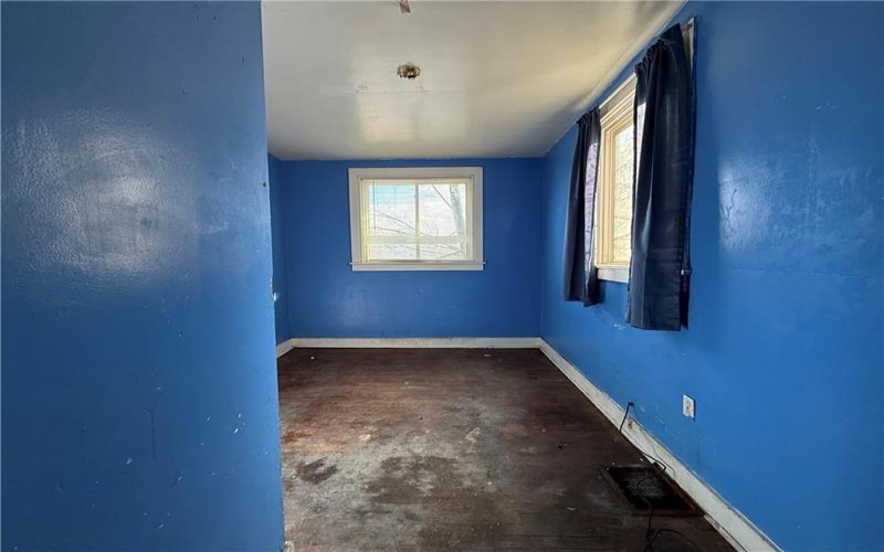 114 Thompson Ave, Donora, 15033, 3 Bedrooms Bedrooms, ,1 BathroomBathrooms,Residential,For Sale,Thompson Ave,1733465