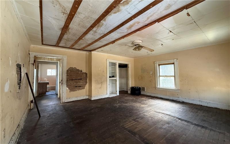 114 Thompson Ave, Donora, 15033, 3 Bedrooms Bedrooms, ,1 BathroomBathrooms,Residential,For Sale,Thompson Ave,1733465
