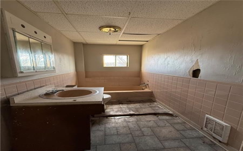 114 Thompson Ave, Donora, 15033, 3 Bedrooms Bedrooms, ,1 BathroomBathrooms,Residential,For Sale,Thompson Ave,1733465