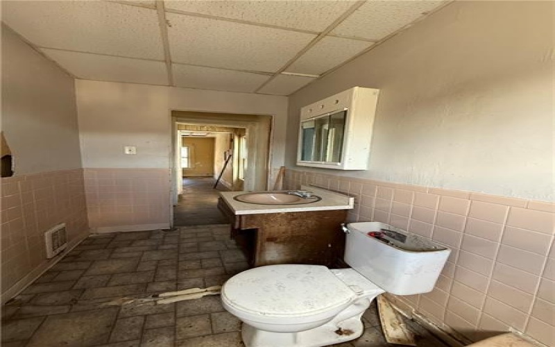 114 Thompson Ave, Donora, 15033, 3 Bedrooms Bedrooms, ,1 BathroomBathrooms,Residential,For Sale,Thompson Ave,1733465