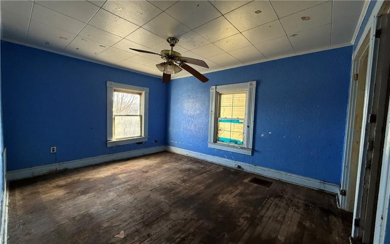 114 Thompson Ave, Donora, 15033, 3 Bedrooms Bedrooms, ,1 BathroomBathrooms,Residential,For Sale,Thompson Ave,1733465