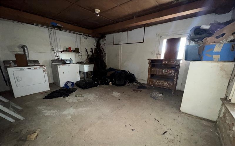 114 Thompson Ave, Donora, 15033, 3 Bedrooms Bedrooms, ,1 BathroomBathrooms,Residential,For Sale,Thompson Ave,1733465