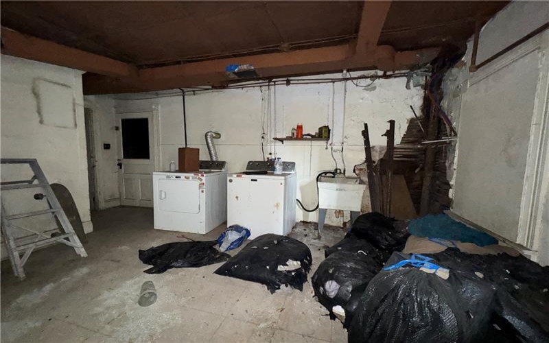 114 Thompson Ave, Donora, 15033, 3 Bedrooms Bedrooms, ,1 BathroomBathrooms,Residential,For Sale,Thompson Ave,1733465