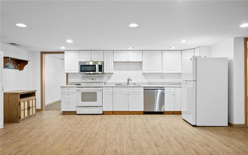 185 Dutch Glory Rd, Amity, 15311, 2 Bedrooms Bedrooms, ,3 BathroomsBathrooms,Farm-acreage-lot,For Sale,Multi Purpose, Barns, Coops,Dutch Glory Rd,1740822