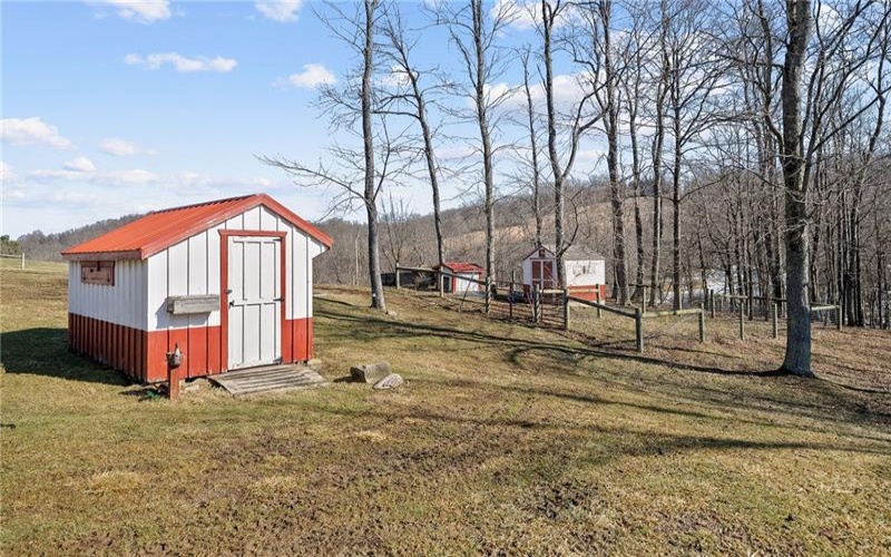 185 Dutch Glory Rd, Amity, 15311, 2 Bedrooms Bedrooms, ,3 BathroomsBathrooms,Farm-acreage-lot,For Sale,Multi Purpose, Barns, Coops,Dutch Glory Rd,1740822