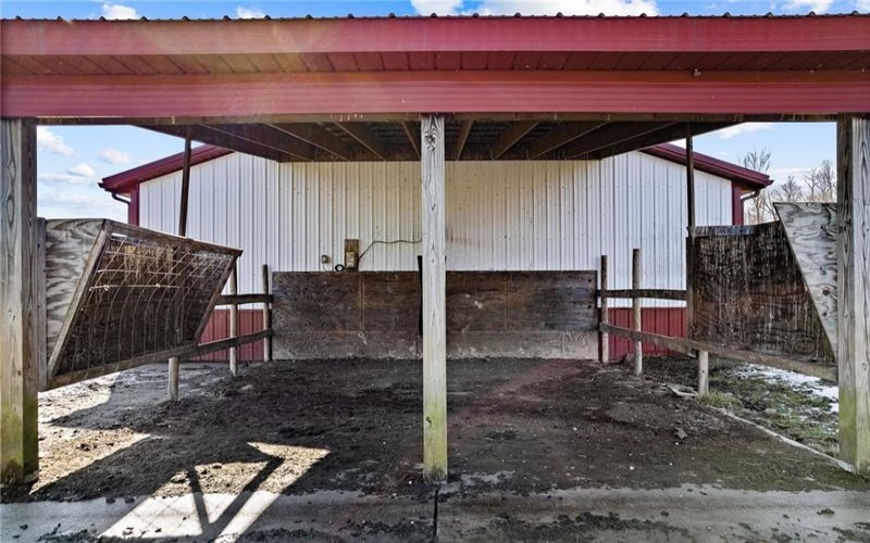 185 Dutch Glory Rd, Amity, 15311, 2 Bedrooms Bedrooms, ,3 BathroomsBathrooms,Farm-acreage-lot,For Sale,Multi Purpose, Barns, Coops,Dutch Glory Rd,1740822