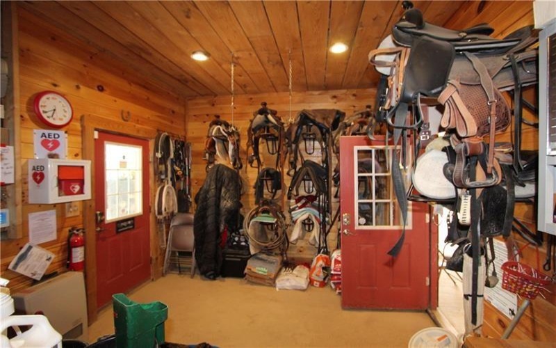 24 Stom Road, Ligonier, 15658, ,Farm-acreage-lot,For Sale,10 Stall barn, Bank Barn,Stom Road,1733479
