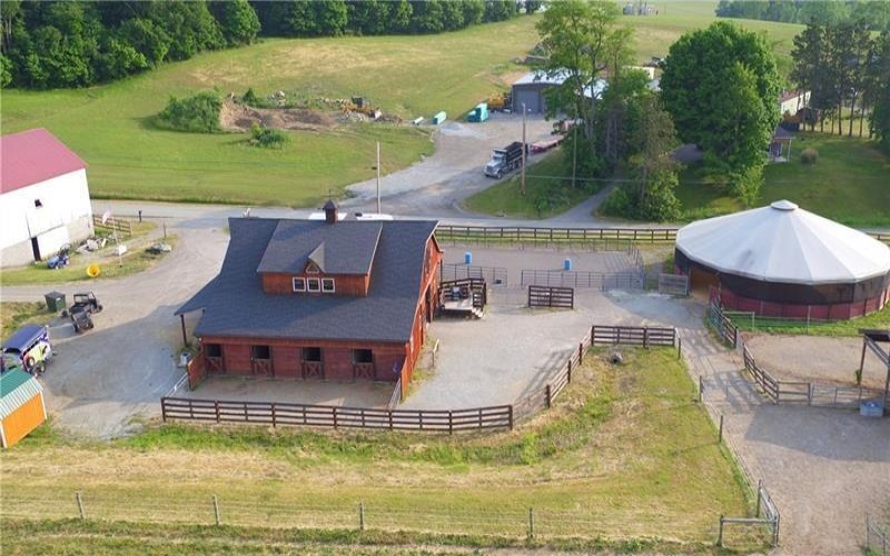 24 Stom Road, Ligonier, 15658, ,Farm-acreage-lot,For Sale,10 Stall barn, Bank Barn,Stom Road,1733479