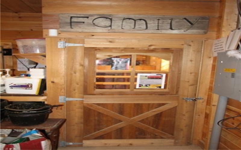 24 Stom Road, Ligonier, 15658, ,Farm-acreage-lot,For Sale,10 Stall barn, Bank Barn,Stom Road,1733479