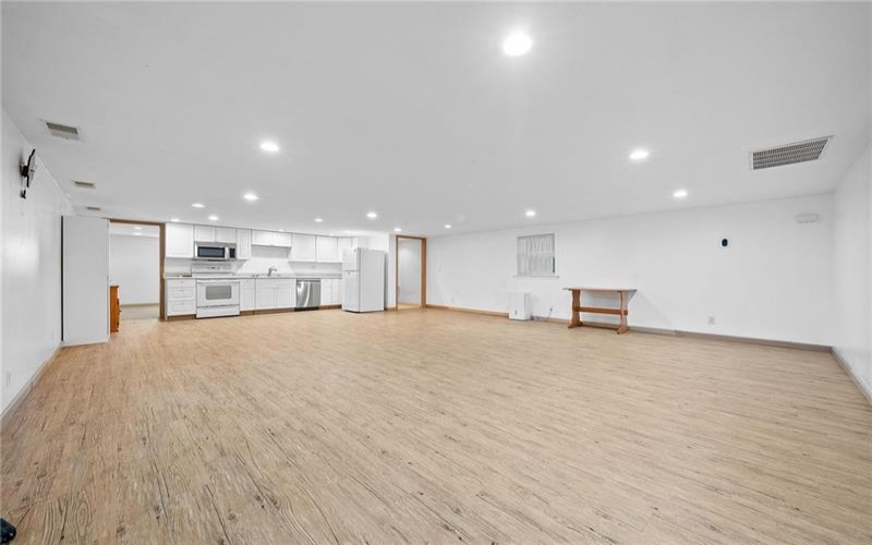 185 Dutch Glory Rd, Amity, 15311, 2 Bedrooms Bedrooms, ,3 BathroomsBathrooms,Residential,For Sale,Dutch Glory Rd,1740844