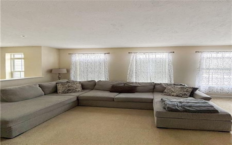 28 Remington Dr, Washington, 15301, 4 Bedrooms Bedrooms, 7 Rooms Rooms,3.1 BathroomsBathrooms,Residential,For Sale,Remington Dr,1740850