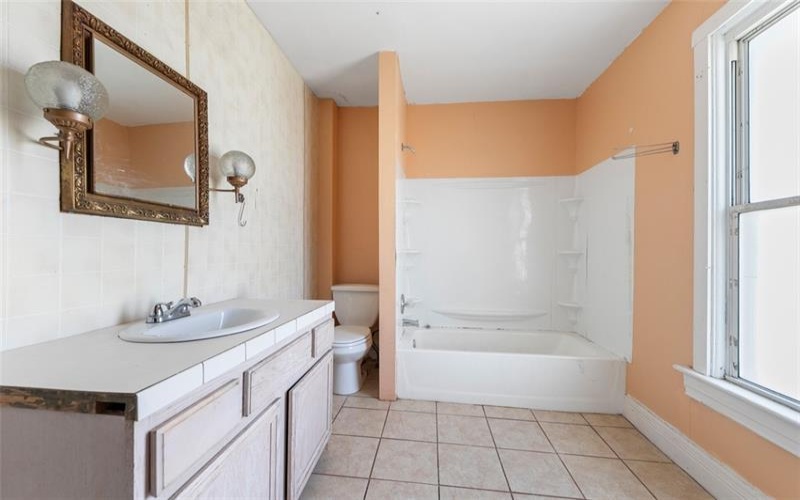 303 Agnew Rd, 15644, 15644, 3 Bedrooms Bedrooms, ,2 BathroomsBathrooms,Residential,For Sale,Agnew Rd,1746092