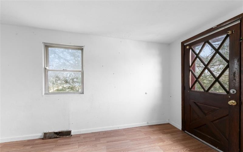 303 Agnew Rd, 15644, 15644, 3 Bedrooms Bedrooms, ,2 BathroomsBathrooms,Residential,For Sale,Agnew Rd,1746092