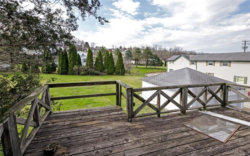 303 Agnew Rd, 15644, 15644, 3 Bedrooms Bedrooms, ,2 BathroomsBathrooms,Residential,For Sale,Agnew Rd,1746092