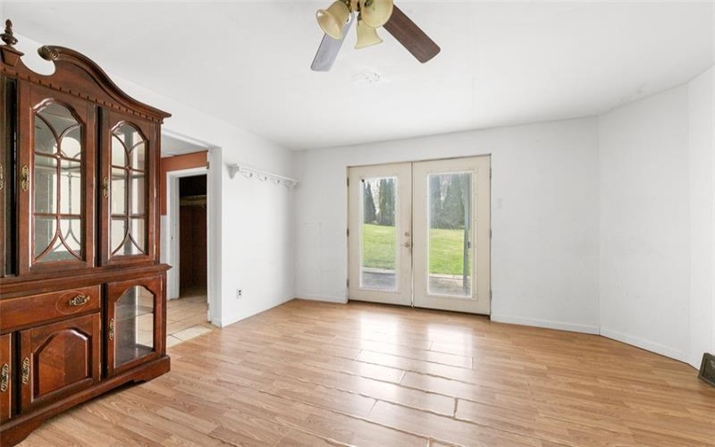 303 Agnew Rd, 15644, 15644, 3 Bedrooms Bedrooms, ,2 BathroomsBathrooms,Residential,For Sale,Agnew Rd,1746092